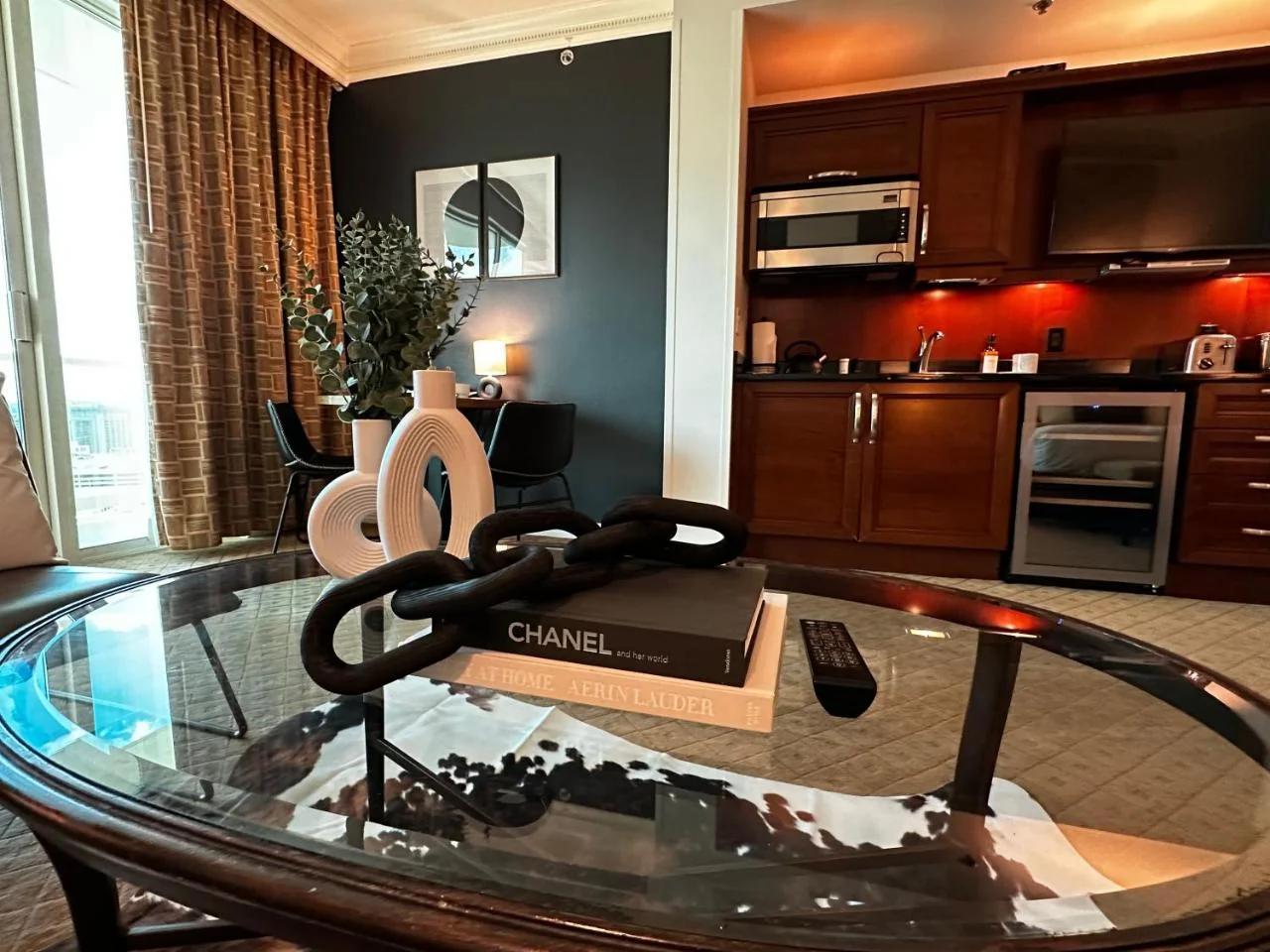 Premium Suite MGM Signature HIGH FLR Balcony Strip View photo