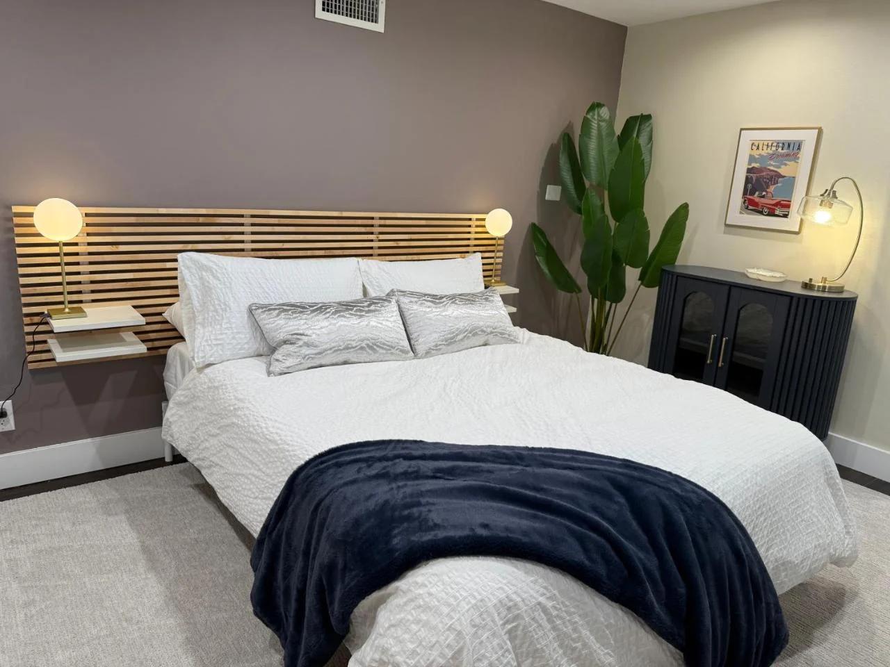 Private getaway in Studio City Hills universal