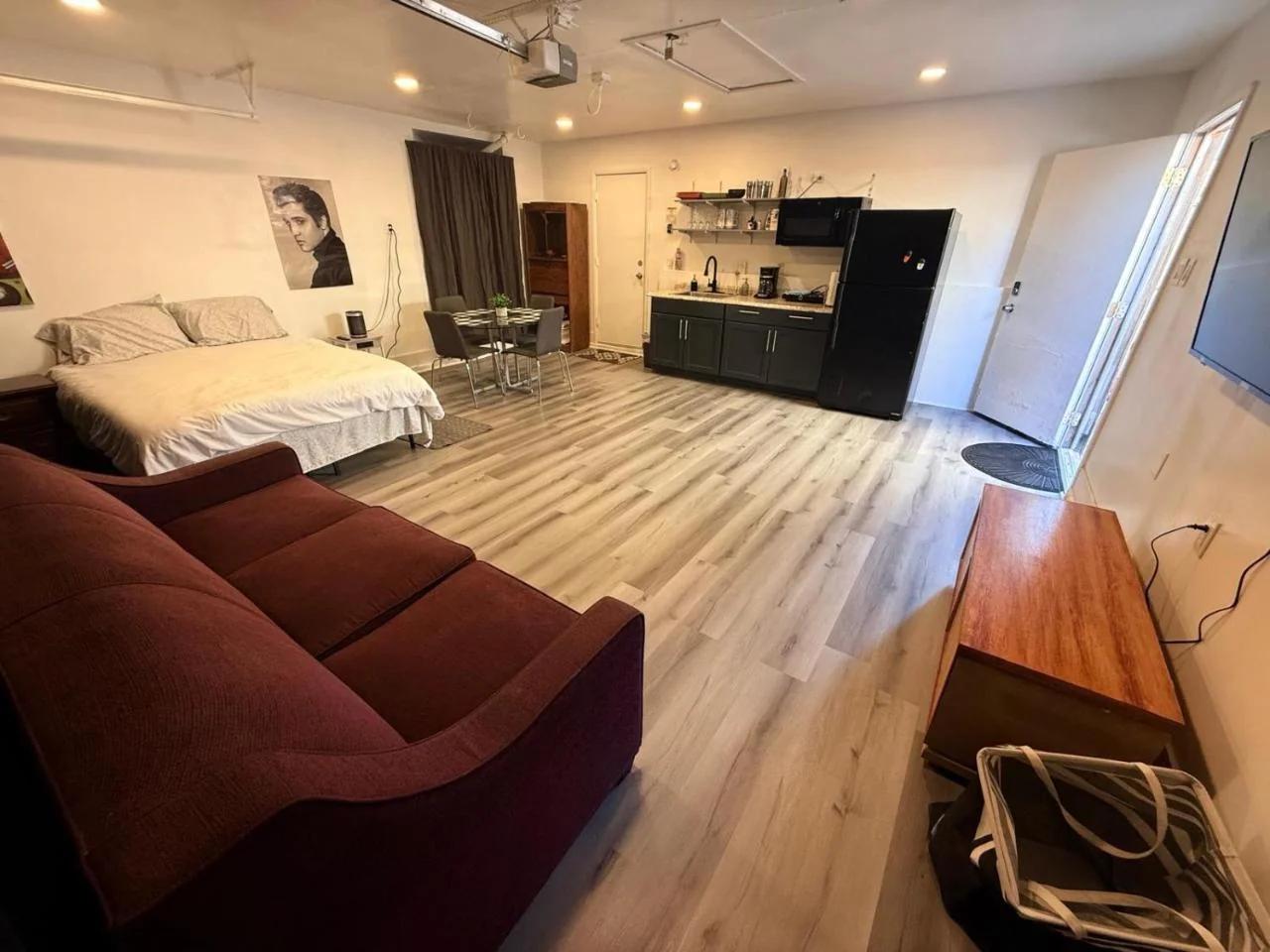 Private Mountain View Studio photo