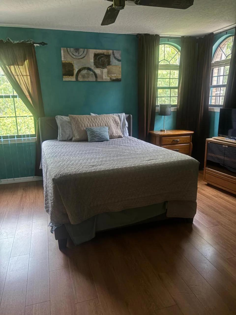R-Room- 2nd floor in an Awesome Villa 20 minutes from the beach photo