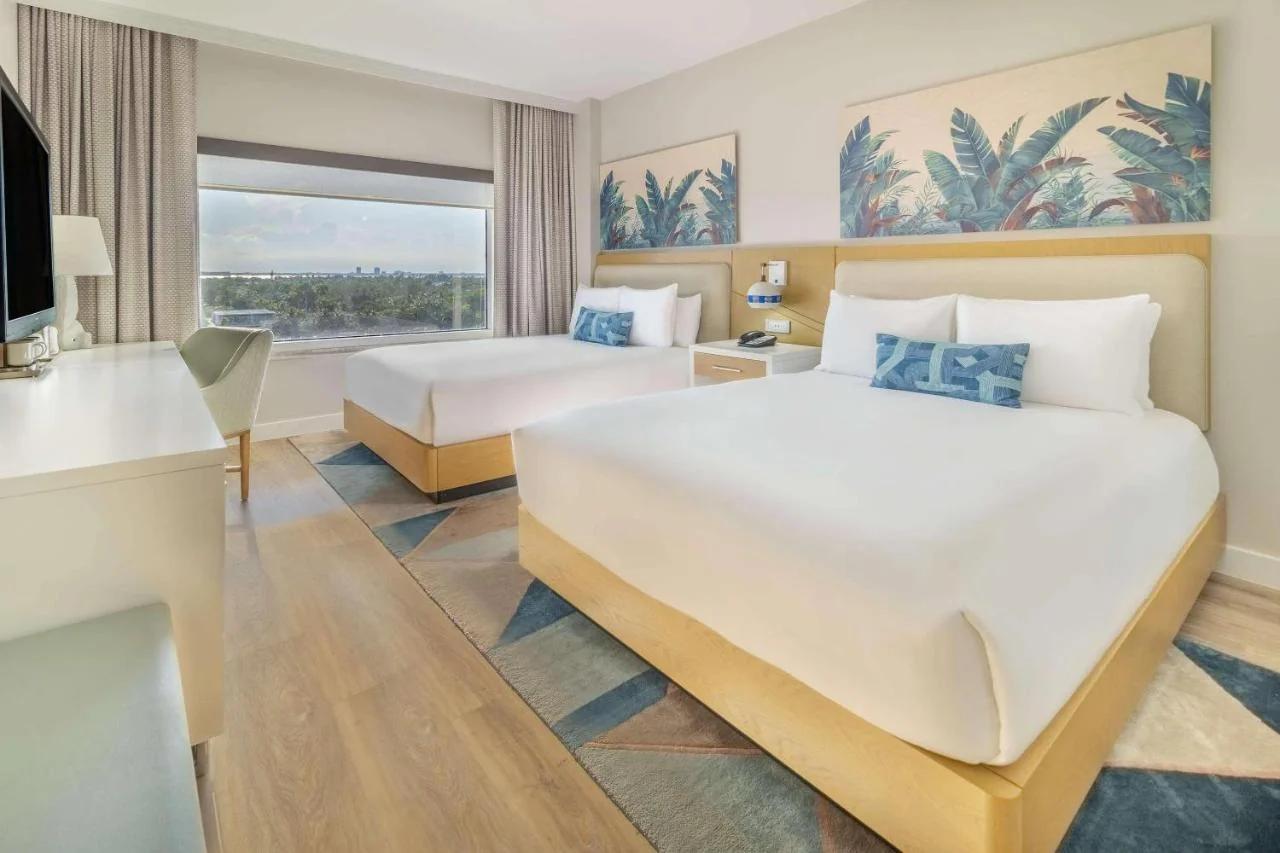 Radisson Resort Miami Beach photo