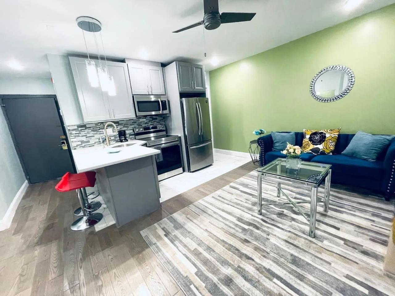 Rittenhouse Square near Kimmel Center 1BD Suite