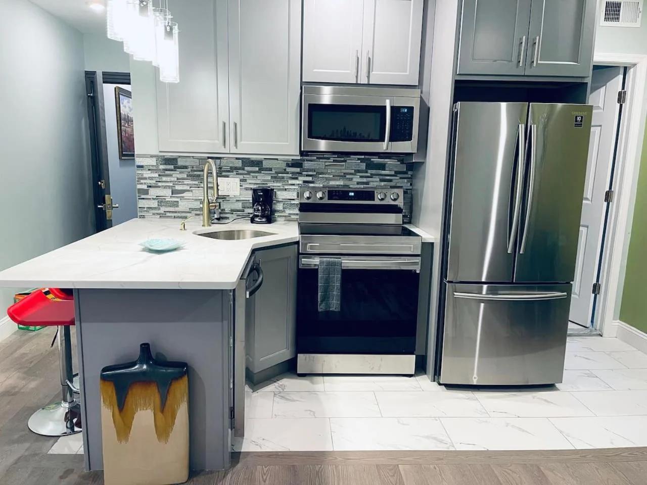Rittenhouse Square near Kimmel Center 1BD Suite photo