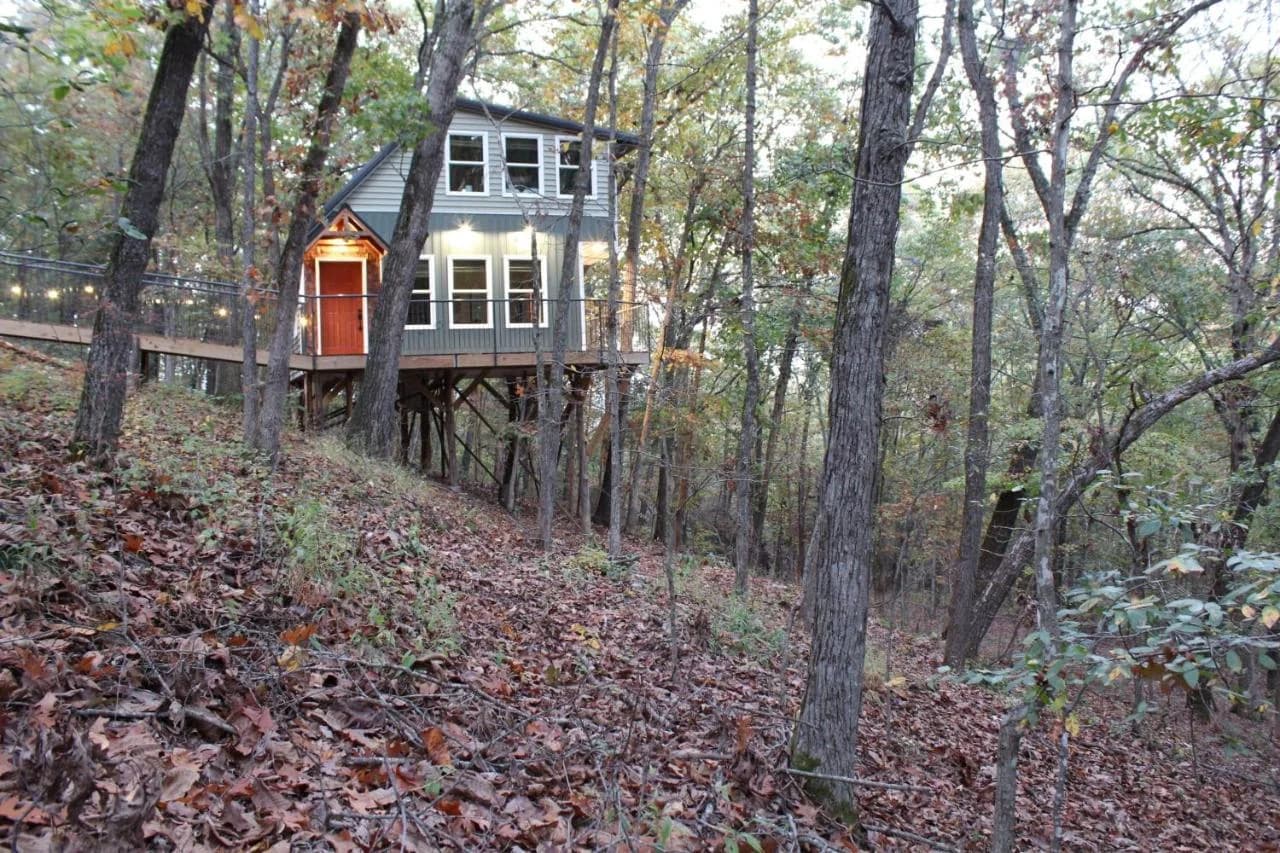 Secluded Treehouse in the Woods - Tree Hugger Hideaway photo