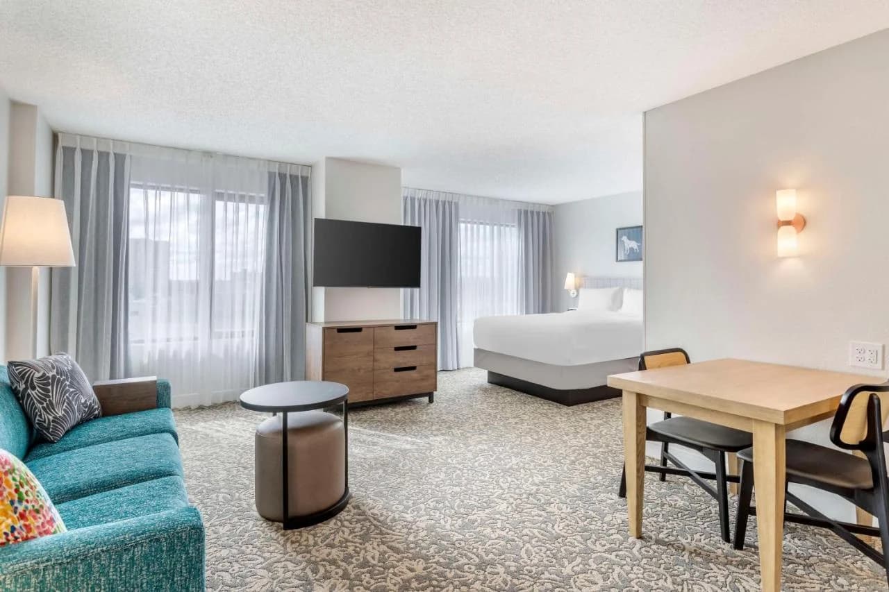 Sonesta ES Suites San Antonio Downtown Alamo Plaza