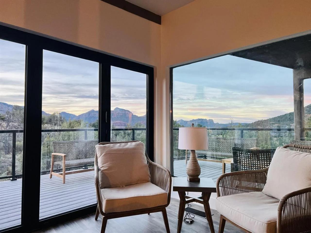 Stargazer Sedona 5BR Luxury w Hot Tub & Views
