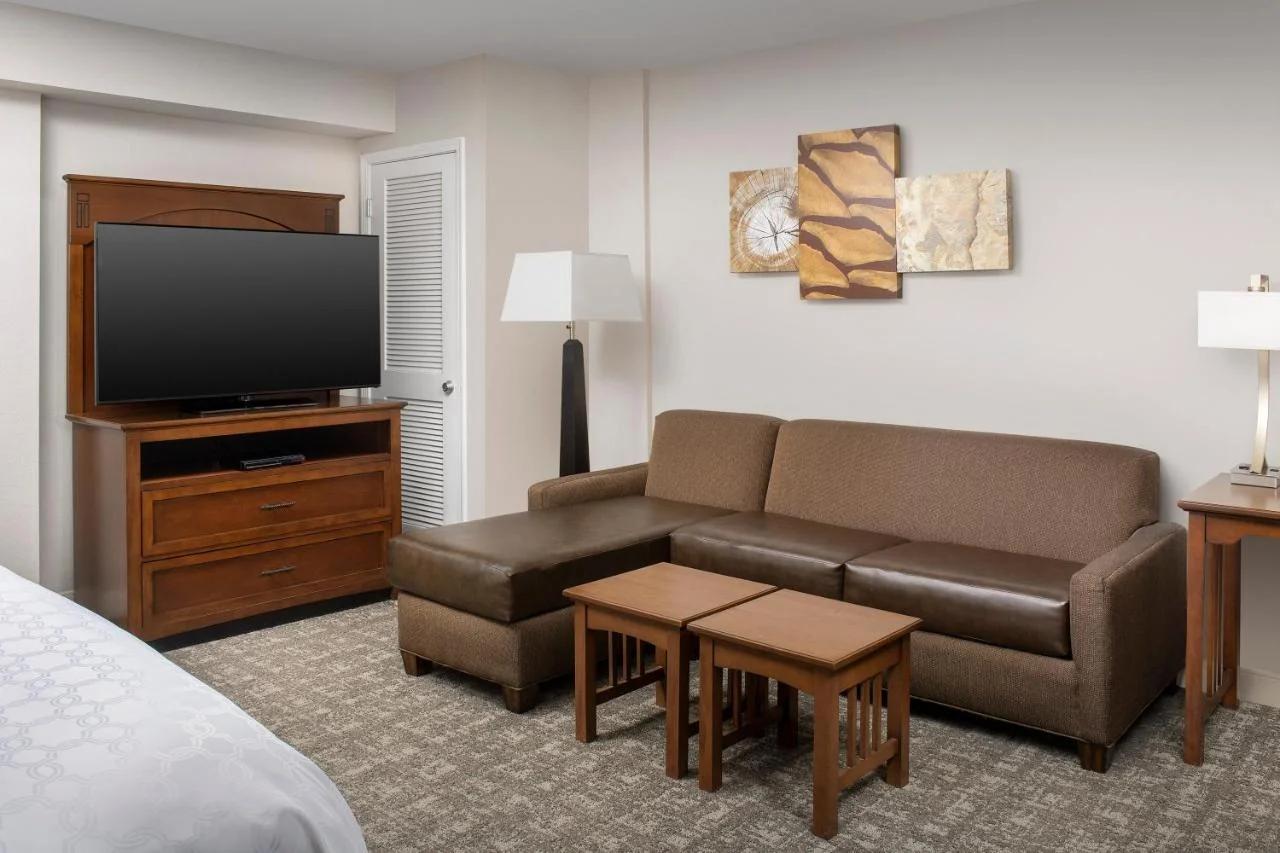 Staybridge Suites North Charleston by IHG foto