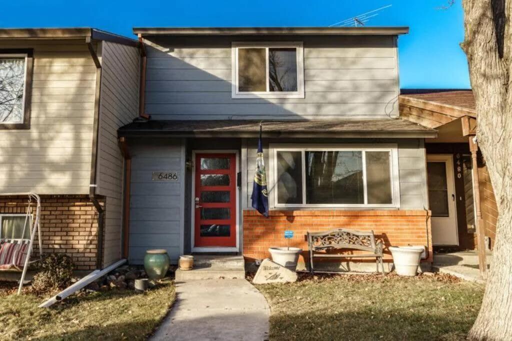#StayInMyDistrict Eclectic Boise Townhouse near St Als photo