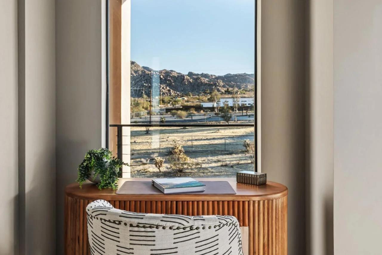 Suncrest by Fieldtrip JT Modern w Pool and Views photo
