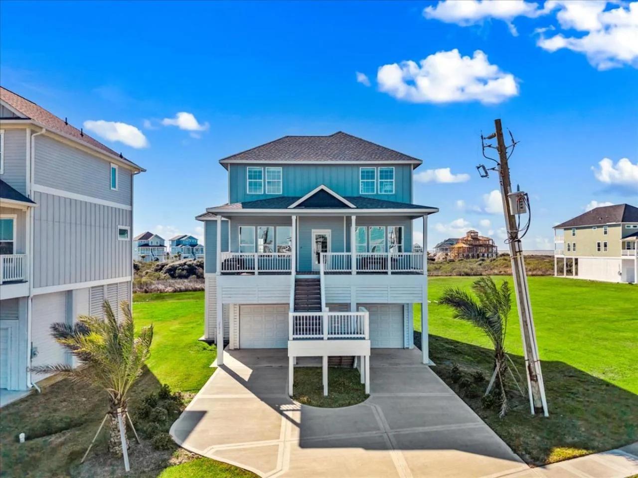 Sunset Point Cozy beach home and short drive to beach photo