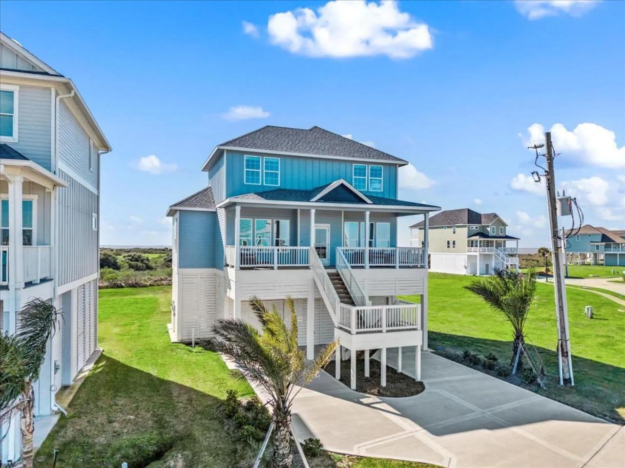 Sunset Point Cozy beach home and short drive to beach photo