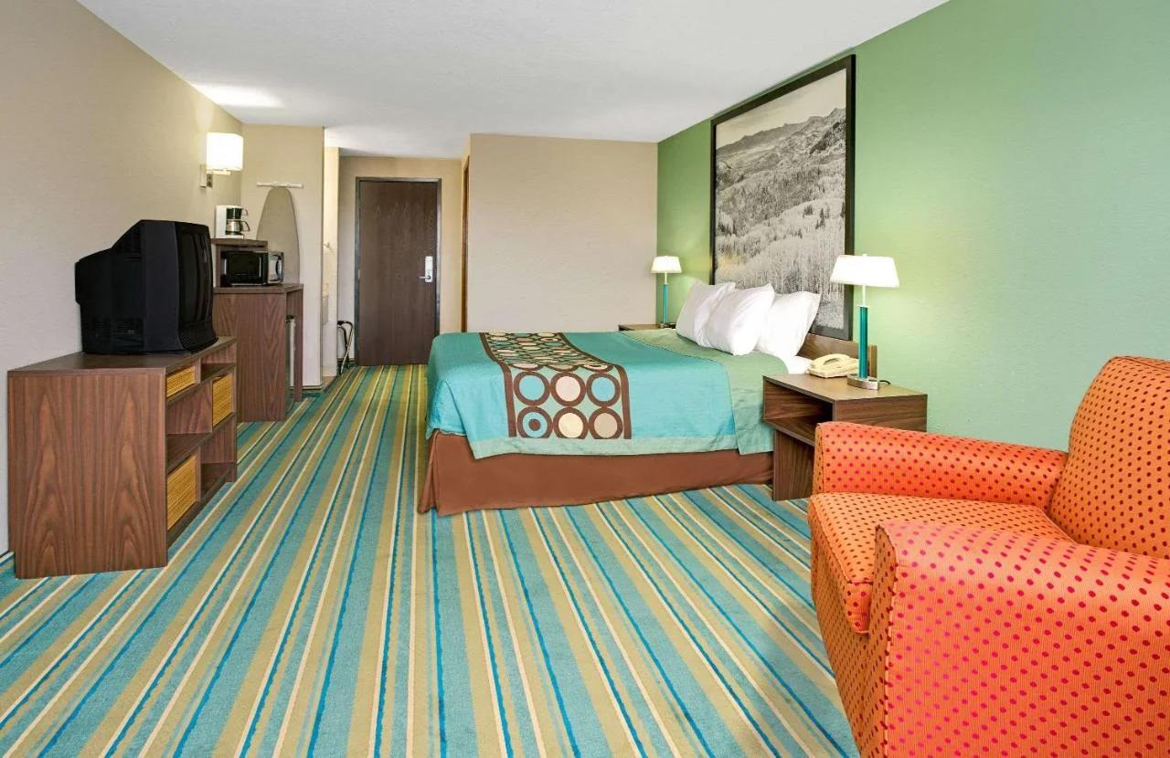 Super 8 by Wyndham Denver Stapleton foto