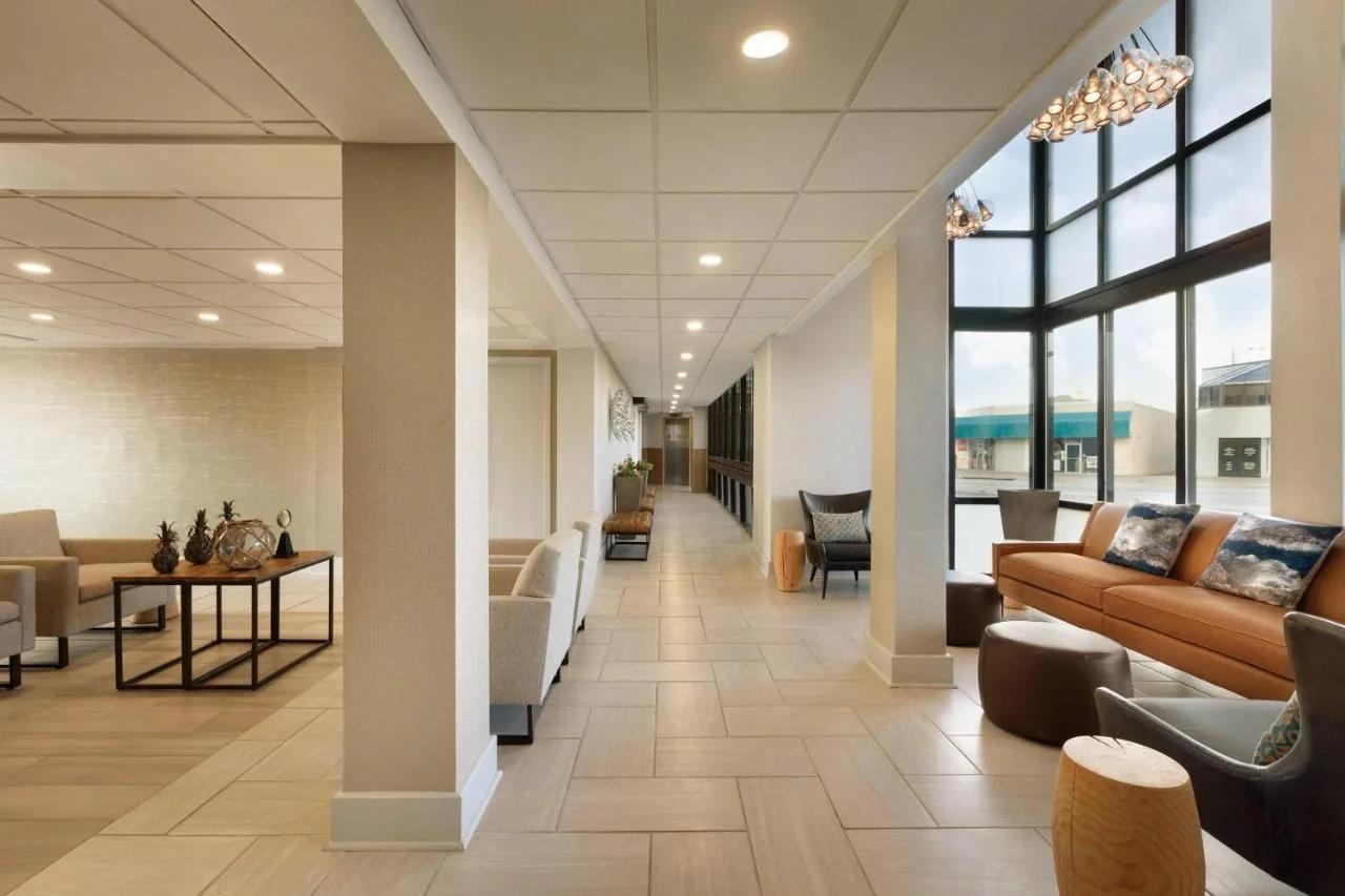 Surfbreak Virginia Beach Oceanfront, an Ascend Collection Hotel photo