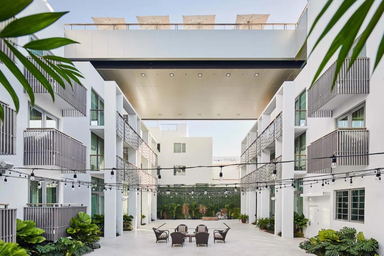 The Betsy Hotel, South Beach photo