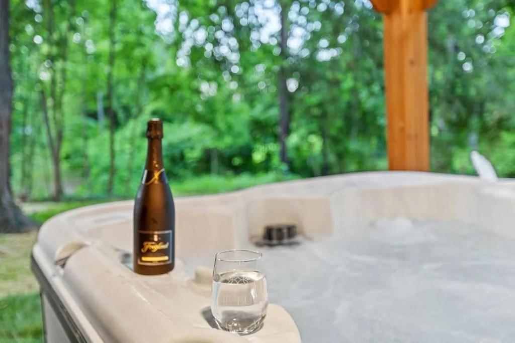 The Luxe/Hot Tub/12min to Horse Park/30 Min to Ark foto