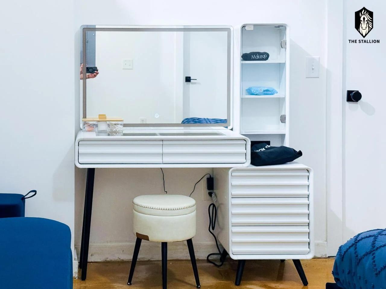 The Stallion #101 - 1BD Modern Loft with Private Patio - Walk to various attractions photo