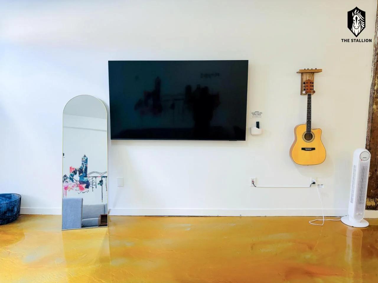 The Stallion #104 - Brand New Modern Spacious Loft with Patio - Walkable to attractions photo