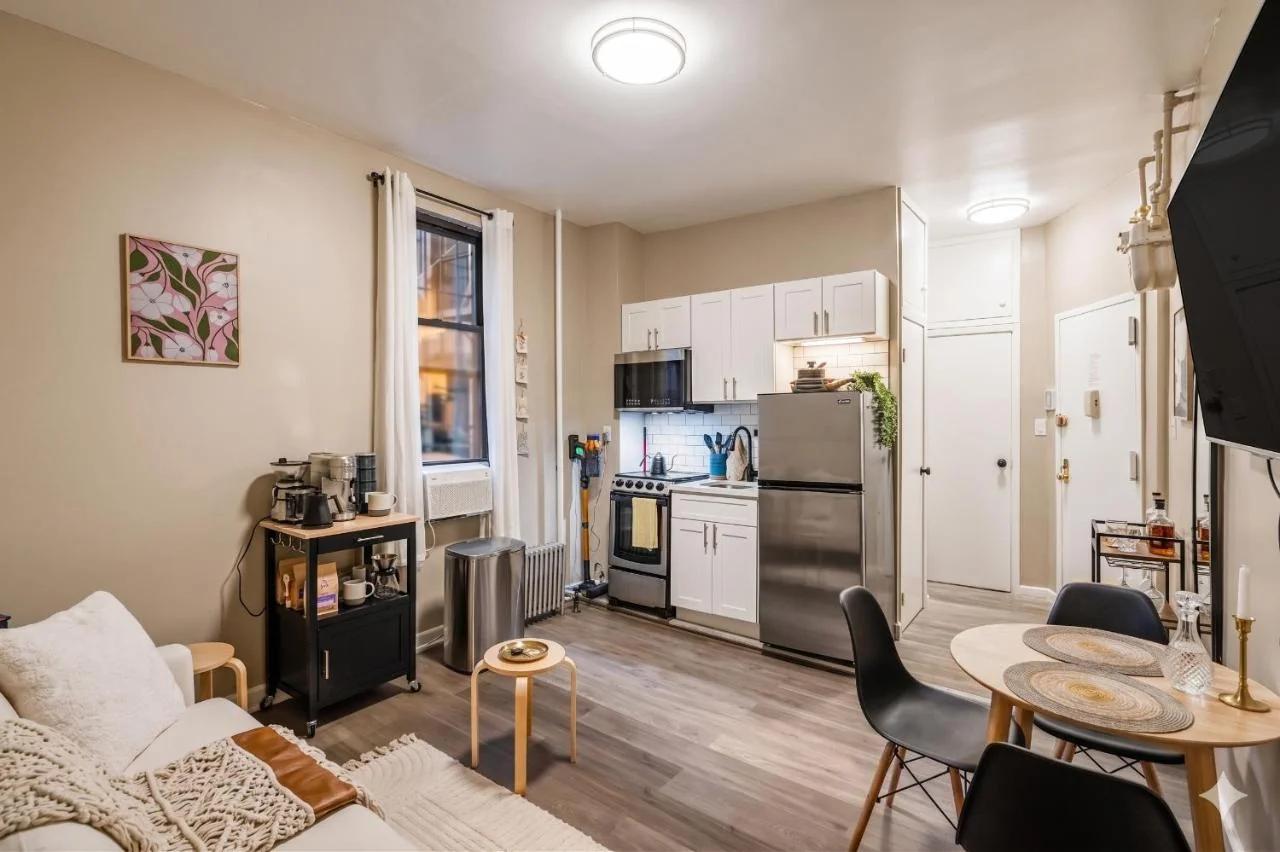 The Ultimate NYC Base 1BR near Times Sq & Columbus Circle photo