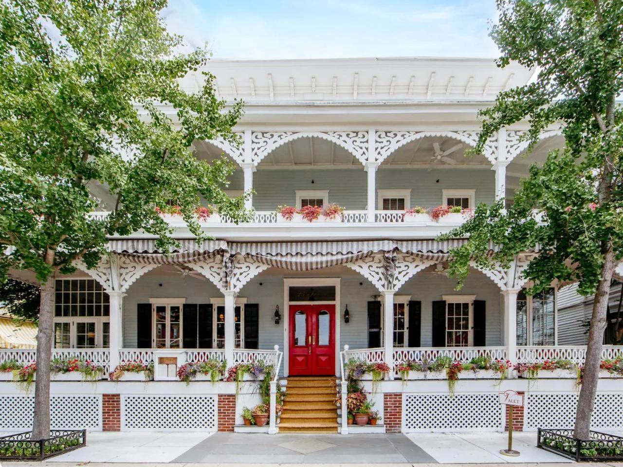 The Virginia and Cottages foto