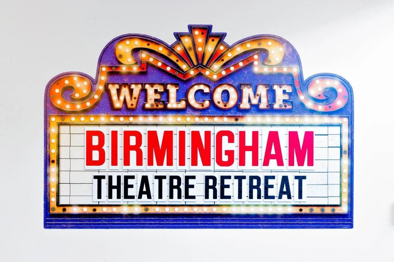 Theatre Retreat 2 Bedroom Loft - 1 Blk from Theatres photo