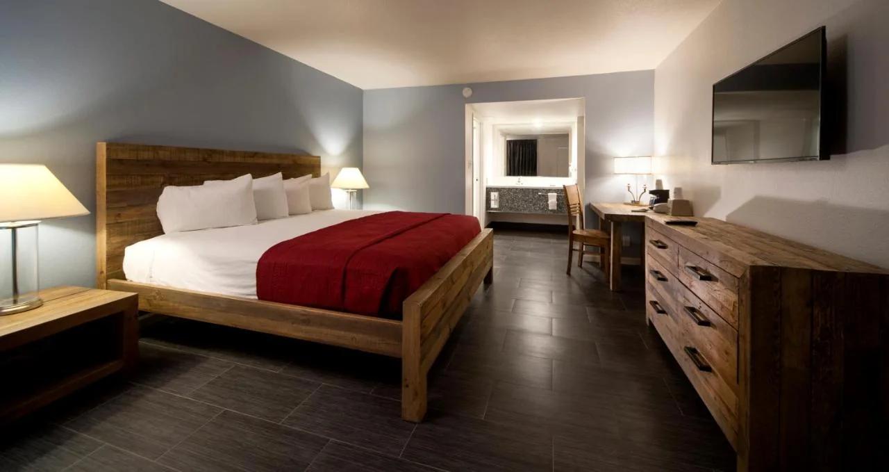 Thunderbird Boutique Hotel photo