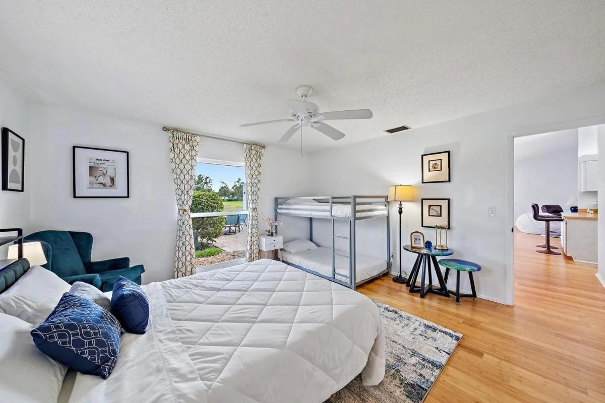 Tropical Sarasota-Heated Pool, Massage Chair, Golf photo