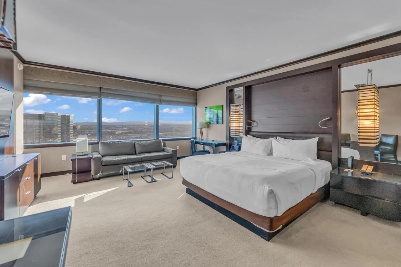 Vdara Studio Suite 011 Pool View FREE VALET Parking photo