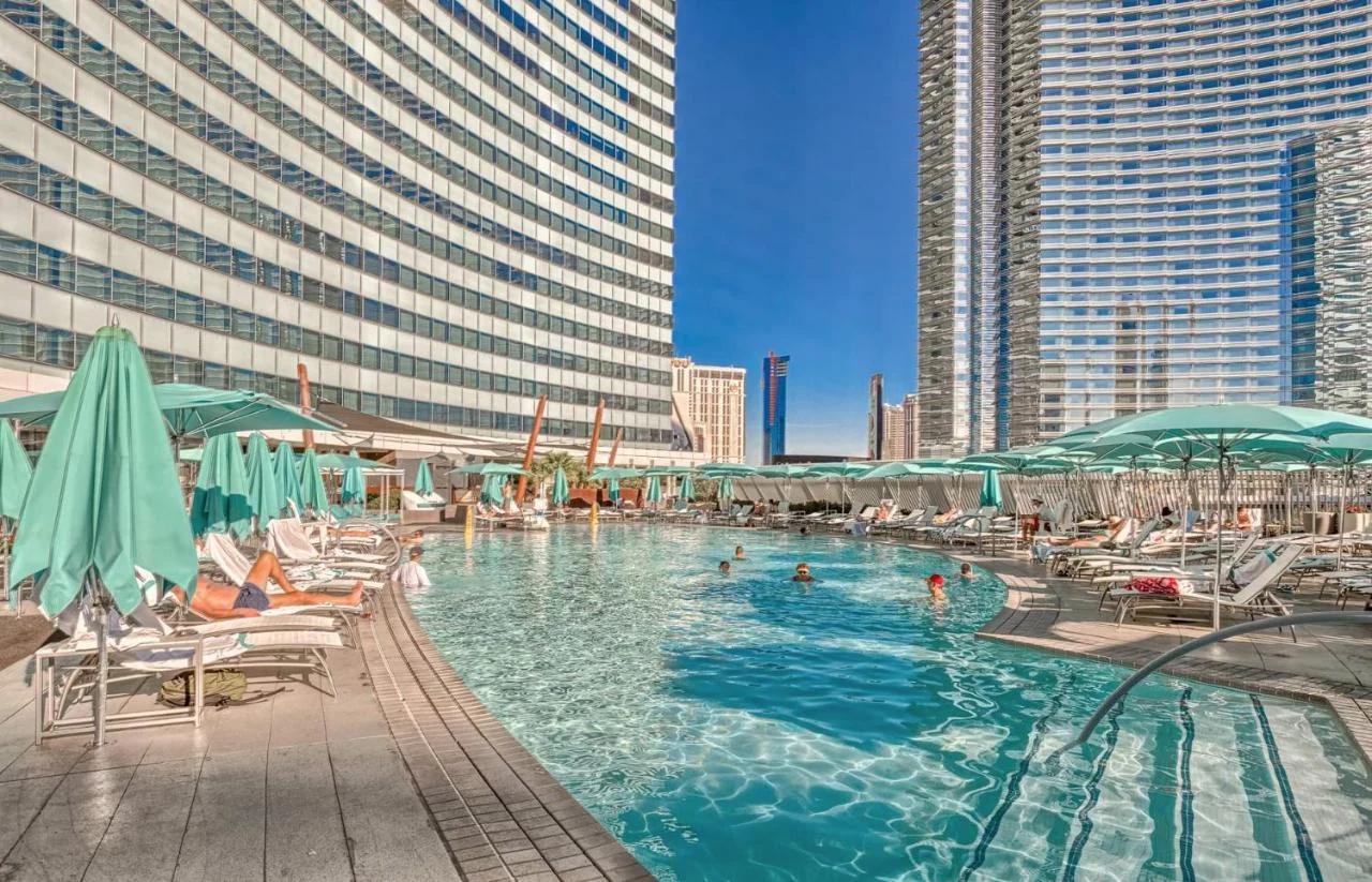 Vdara Studio Suite 011 Pool View FREE VALET Parking photo