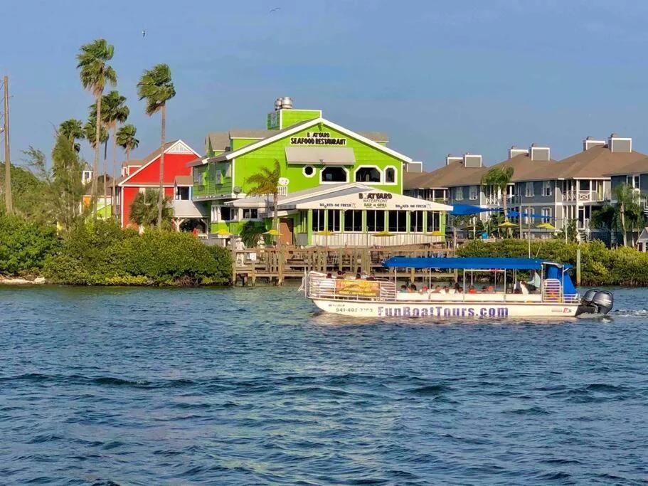 VILLA 2 walk to Siesta Beach, Pool, Daily Rentals photo