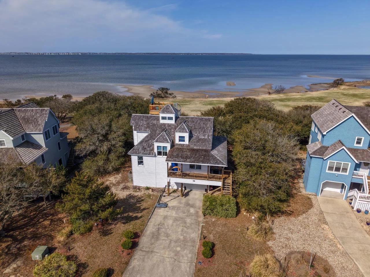 Waterfront luxury w-beach resort-pool-golf-tennis-fishing & views! photo