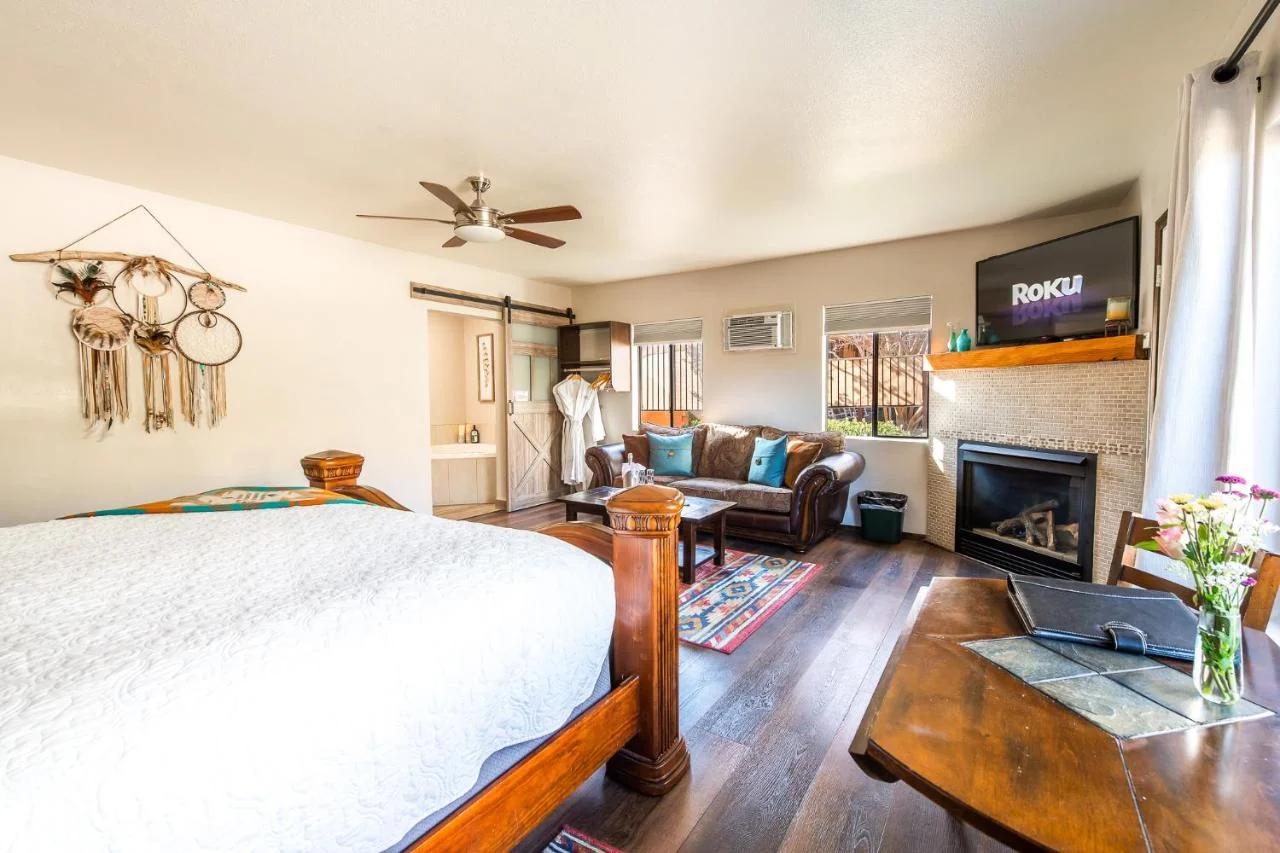 Whispering Creek Bed & Breakfast photo