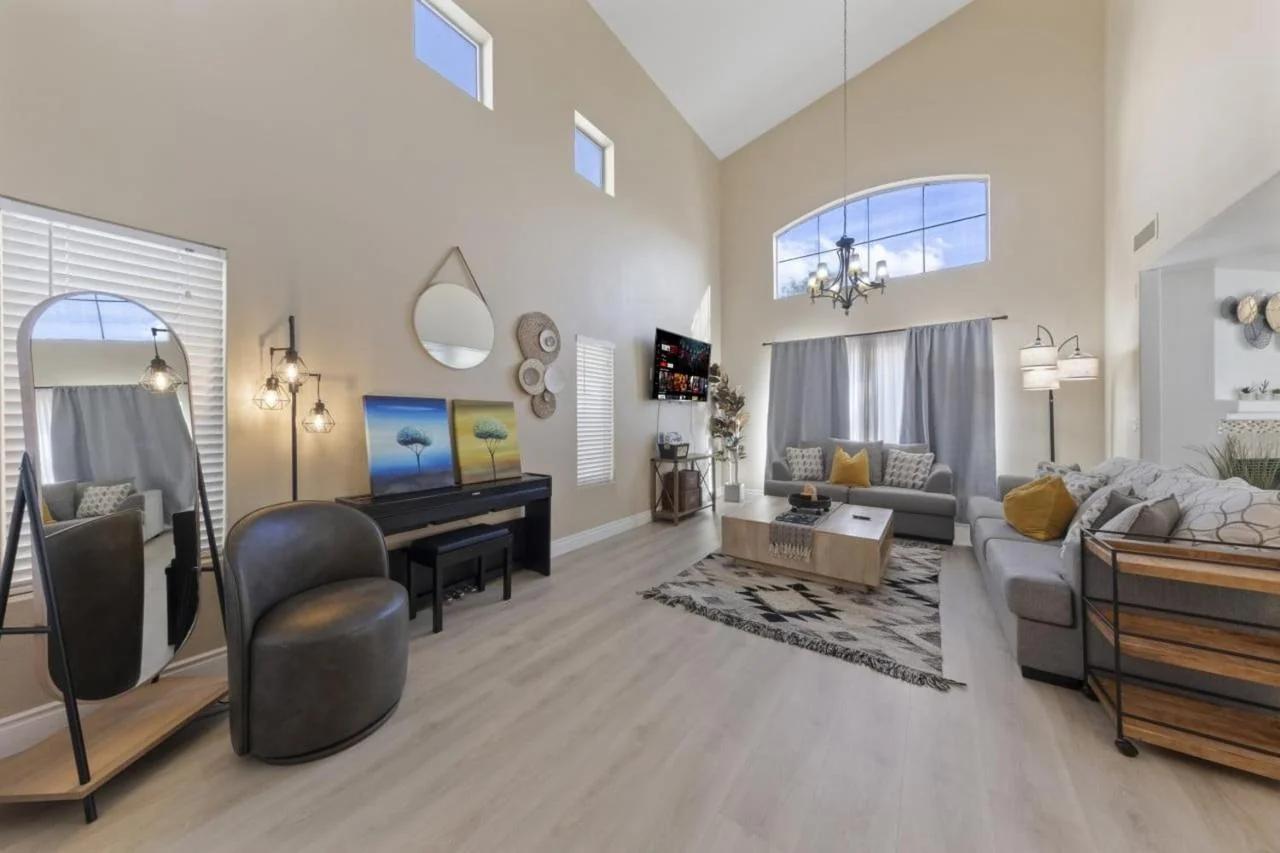 ZEN - A home away from home and in HEART of Las Vegas photo