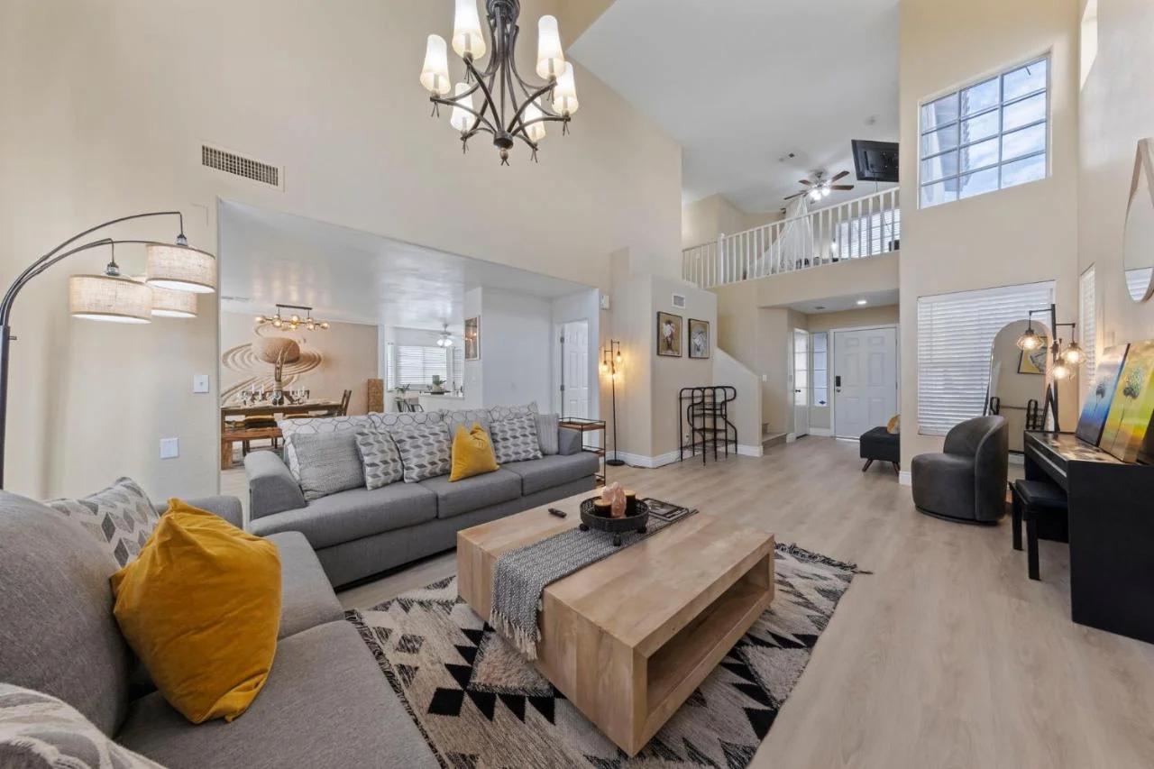 ZEN - A home away from home and in HEART of Las Vegas photo
