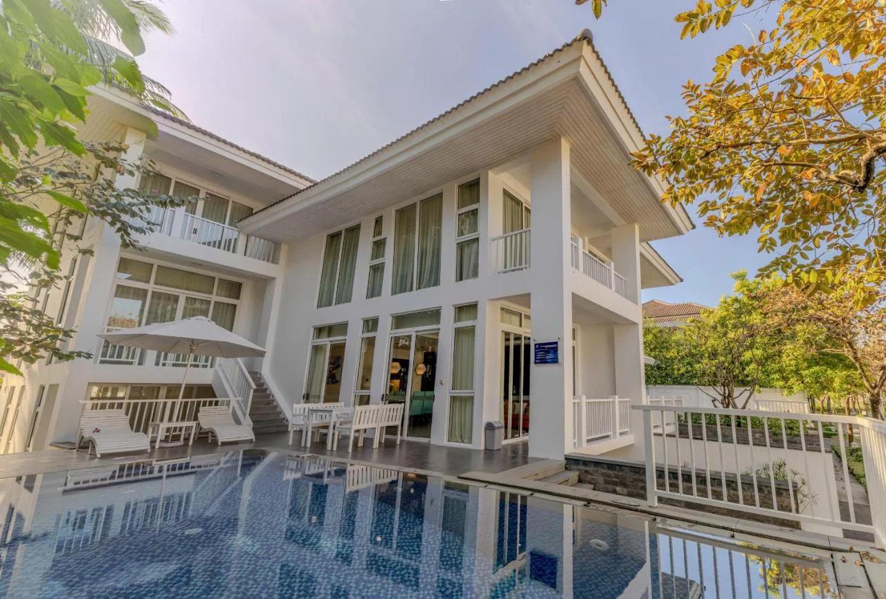 Azure Palace Private Pool Villa - Da Nang Beach - Prime Location