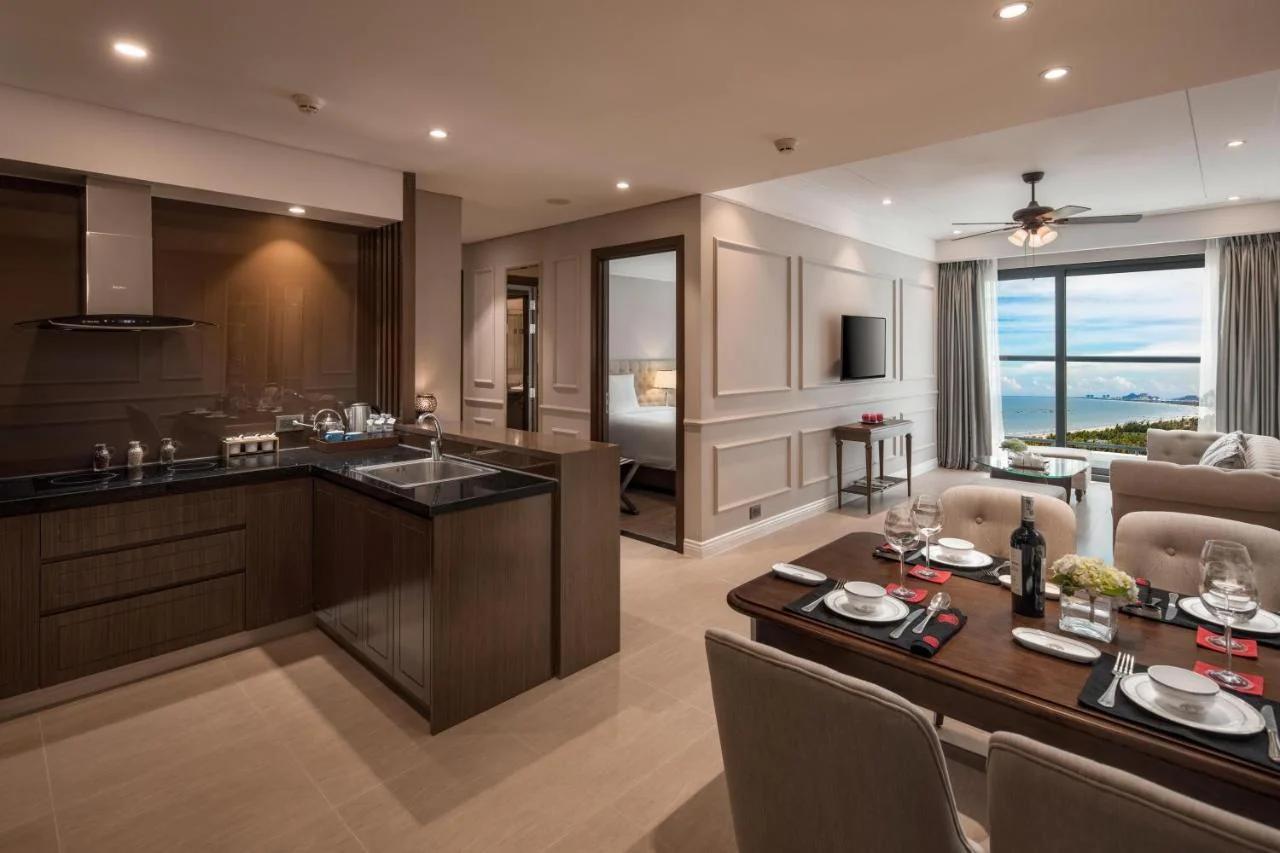 Beachfront Luxury Apartment in Altara Building - Da Nang photo
