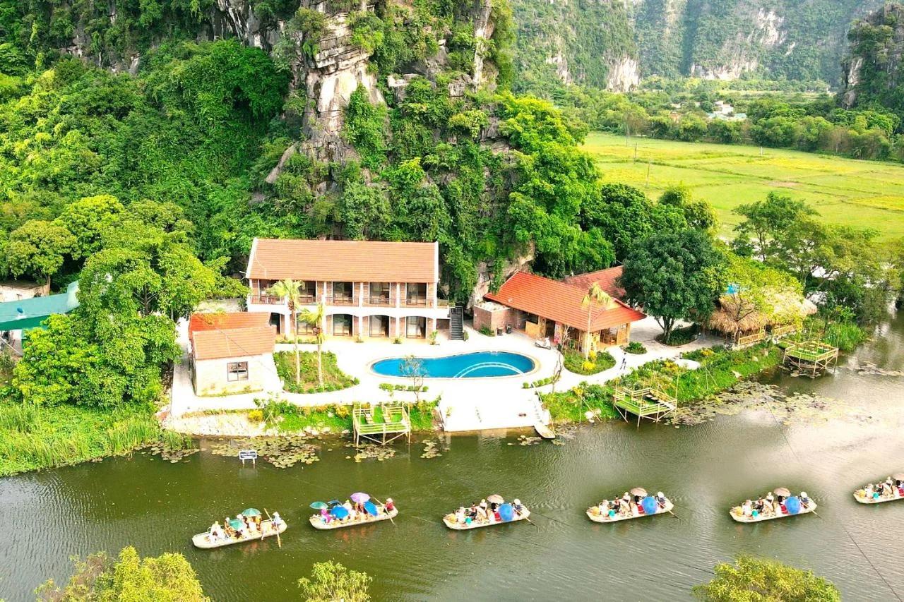 HoangLong Riverside Homestay photo
