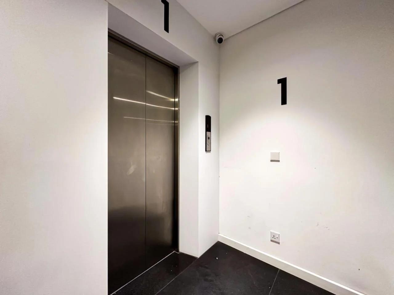 Louis, Homey and Fully Equipped Apartment photo