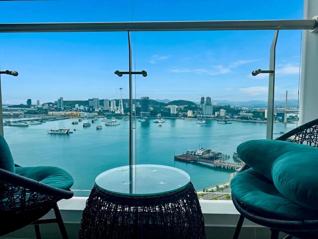 Luxury Ocean View Apartments - The Sapphire Ha Long, Studio & 2BR foto
