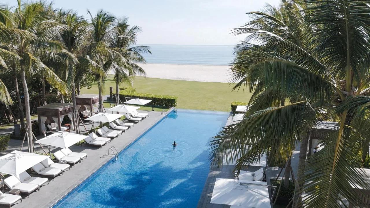 Shilla Monogram Danang foto