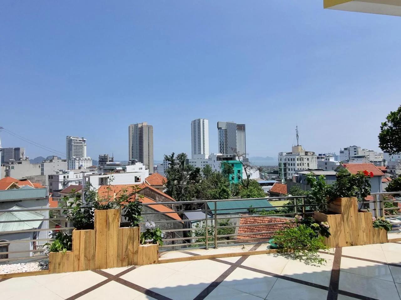 Top Hill Halong Homestay photo
