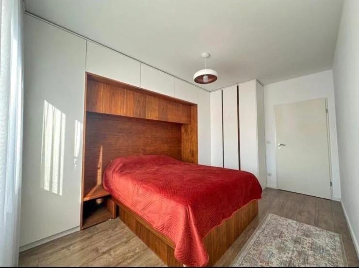 Crystal City Apartment photo
