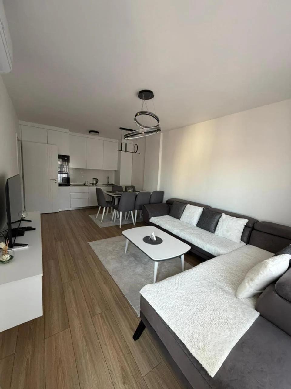 Erina Luxury Apartment with Private Bathroom & Free Parking photo