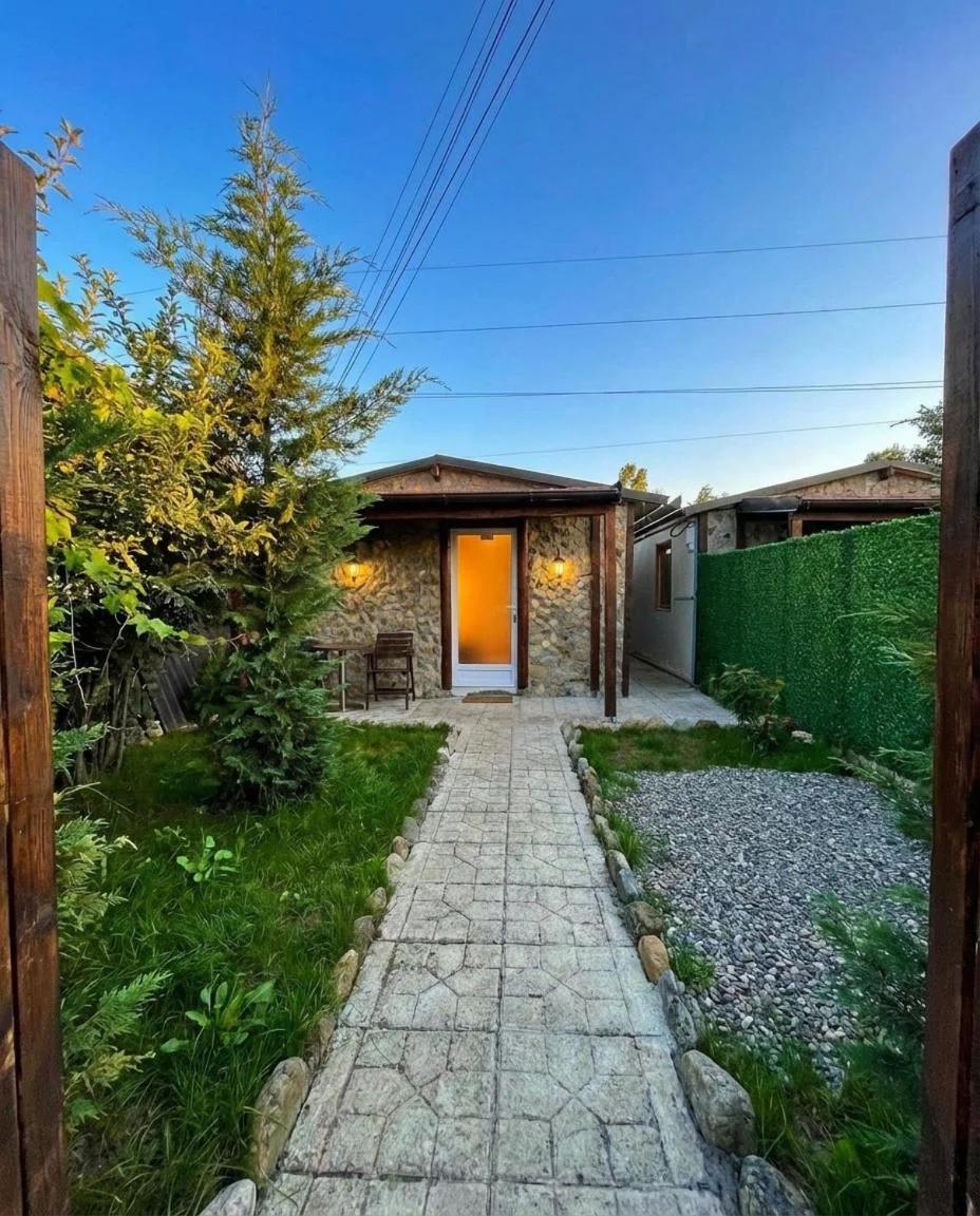 Family Tiny Houses & Cozy Rooms