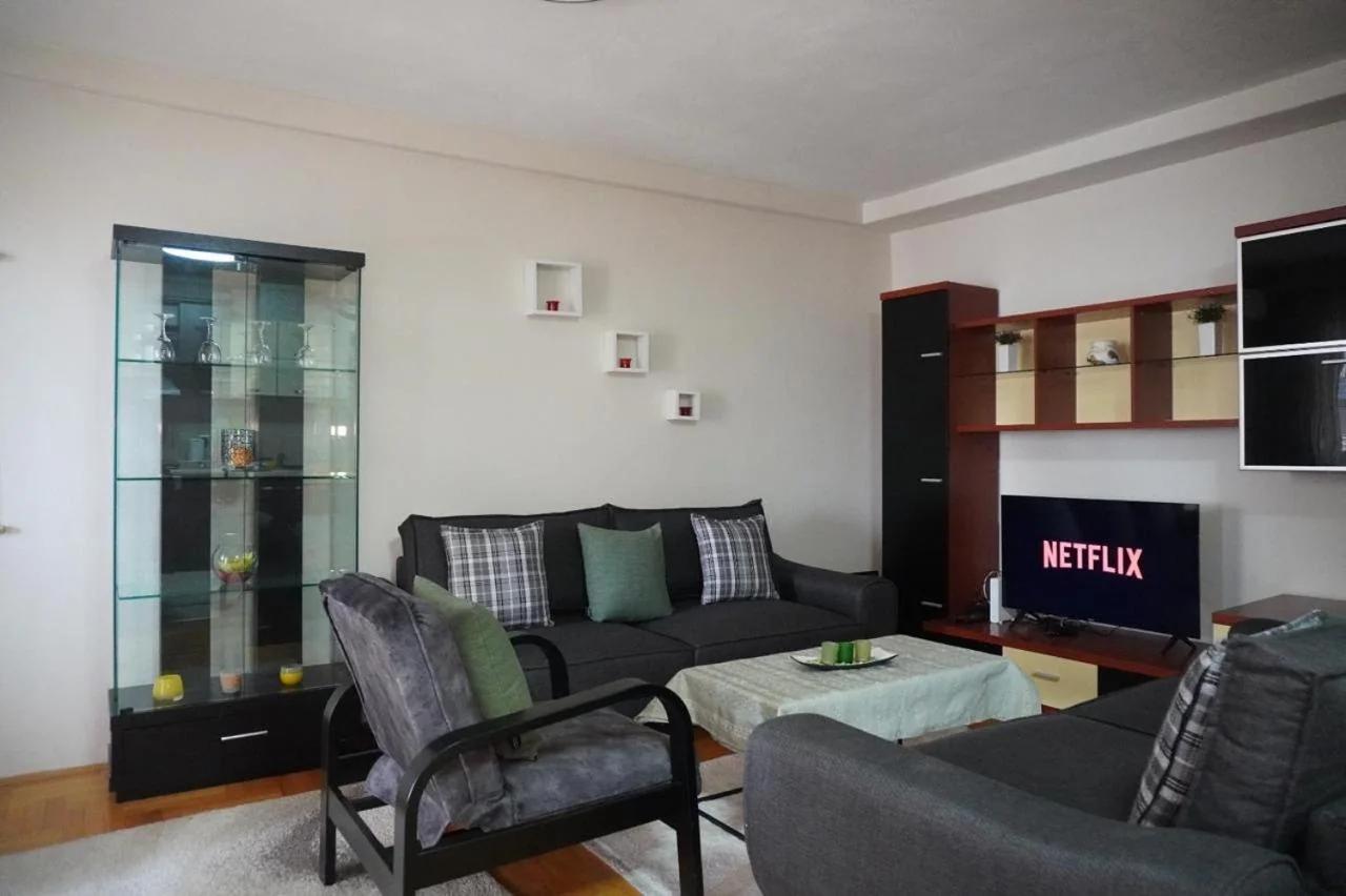Prishtina Center Apartment, 100m from Skanderbeg Square photo