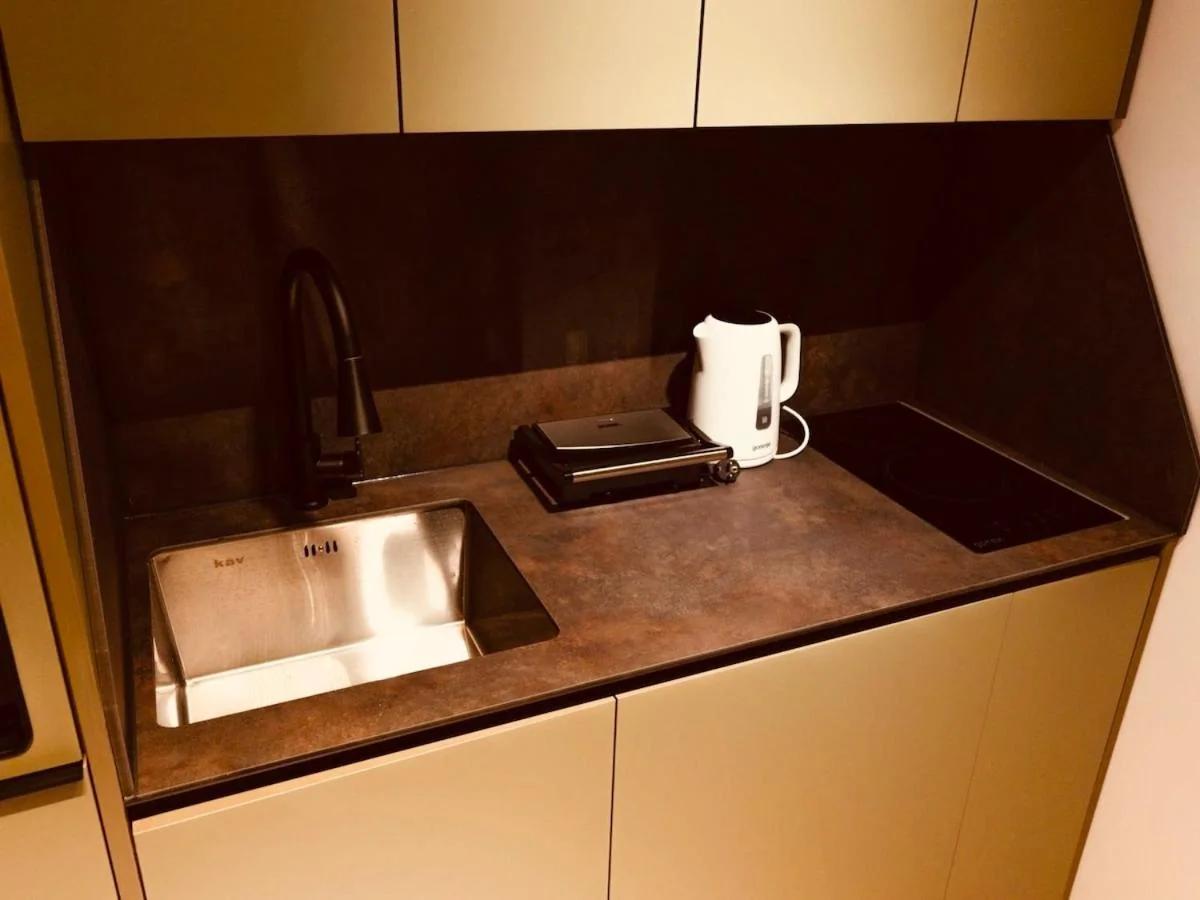 Prishtina Studio Apartment-Close to Marriott Hotel photo