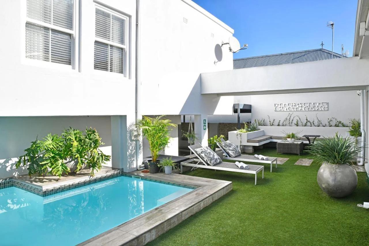 Le Petit Bijou Aparthotel