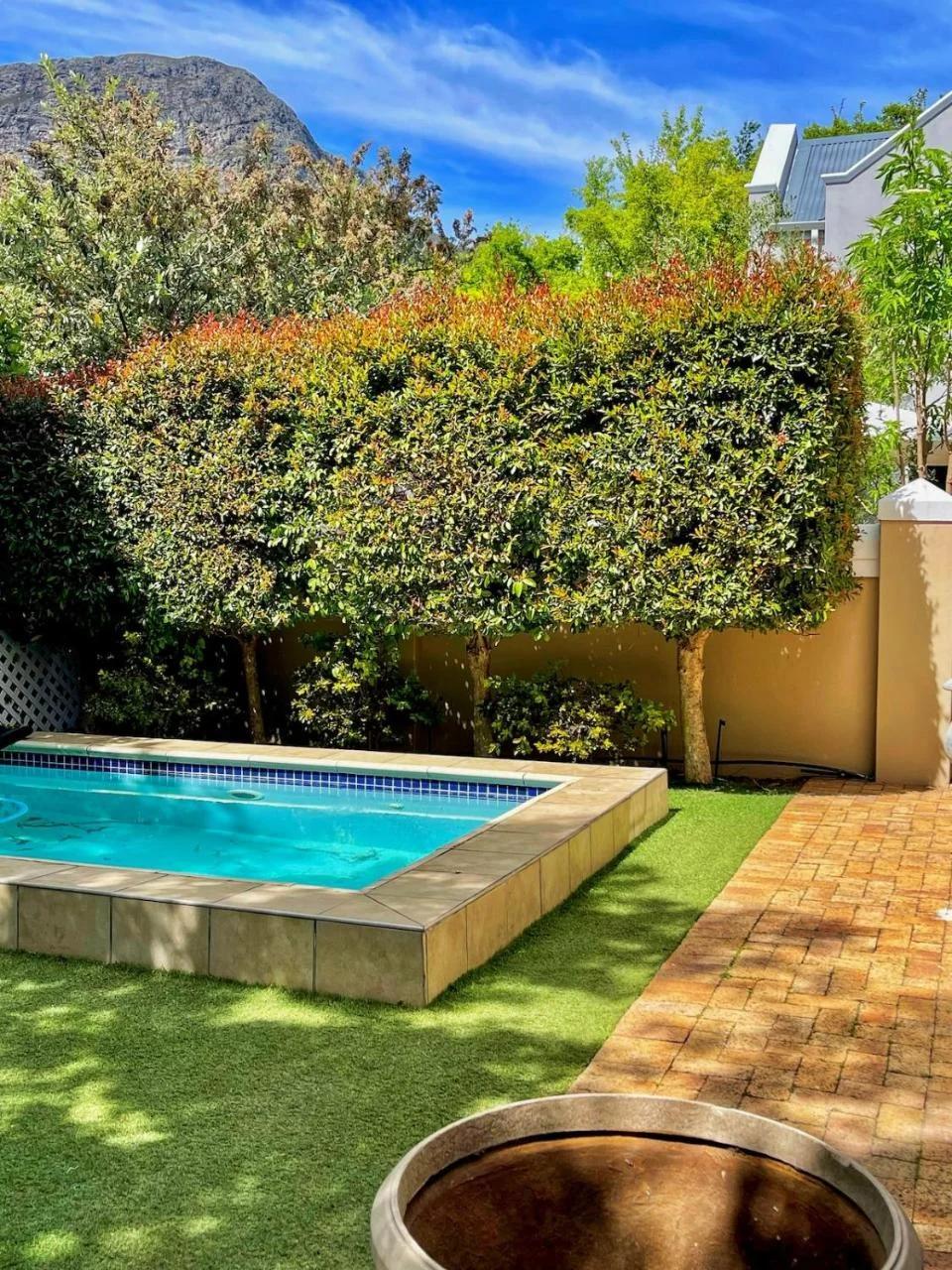 Mountain views oasis foto