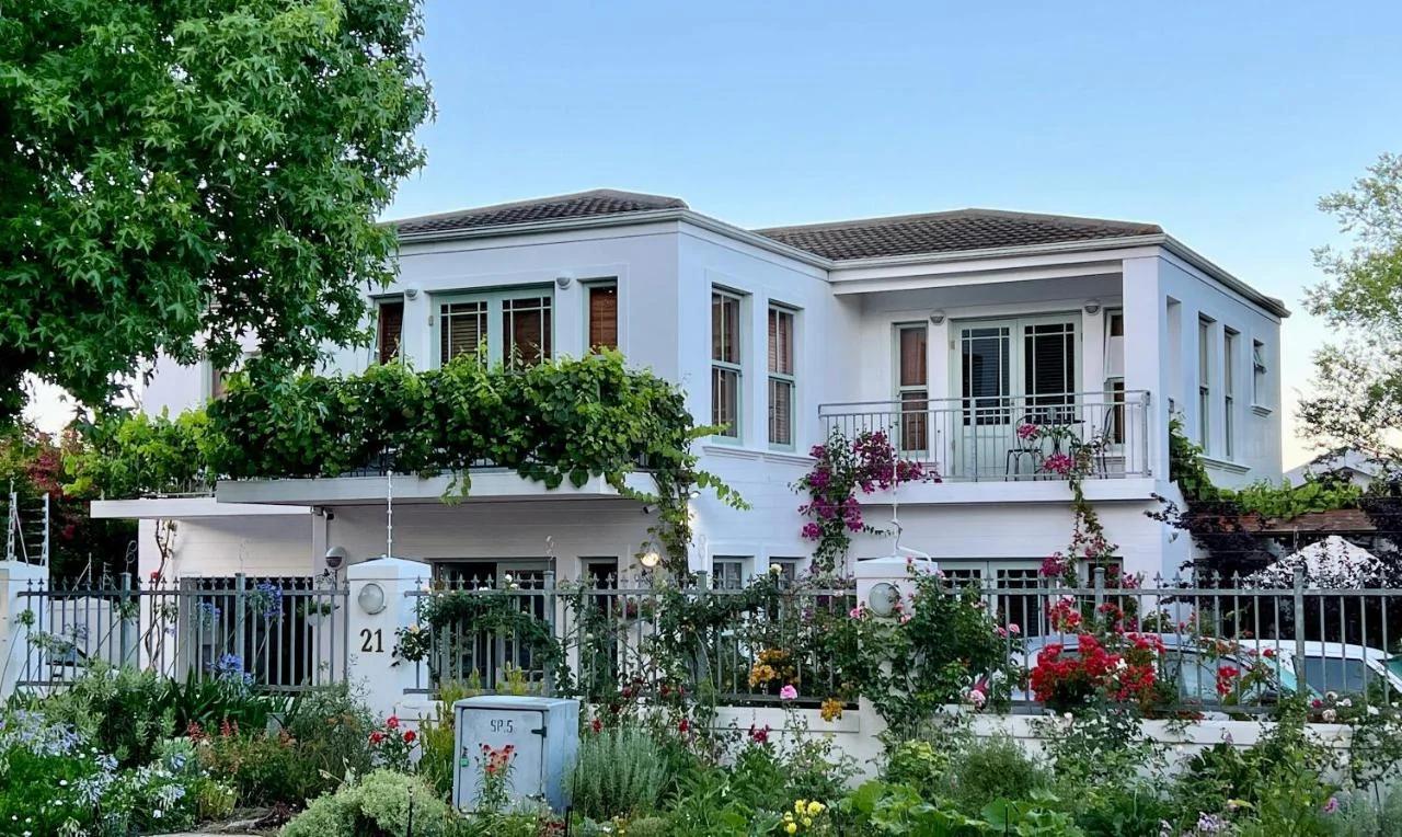 Penelope's Stellenbosch photo