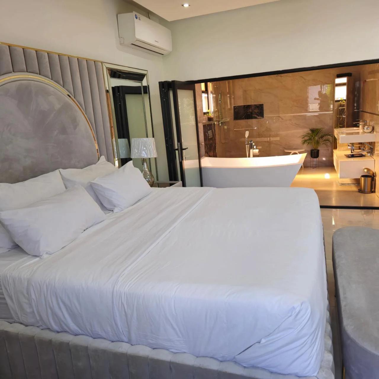 Canvas Luxury Villas photo