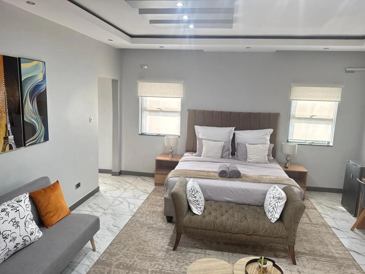Falcon Guest House photo